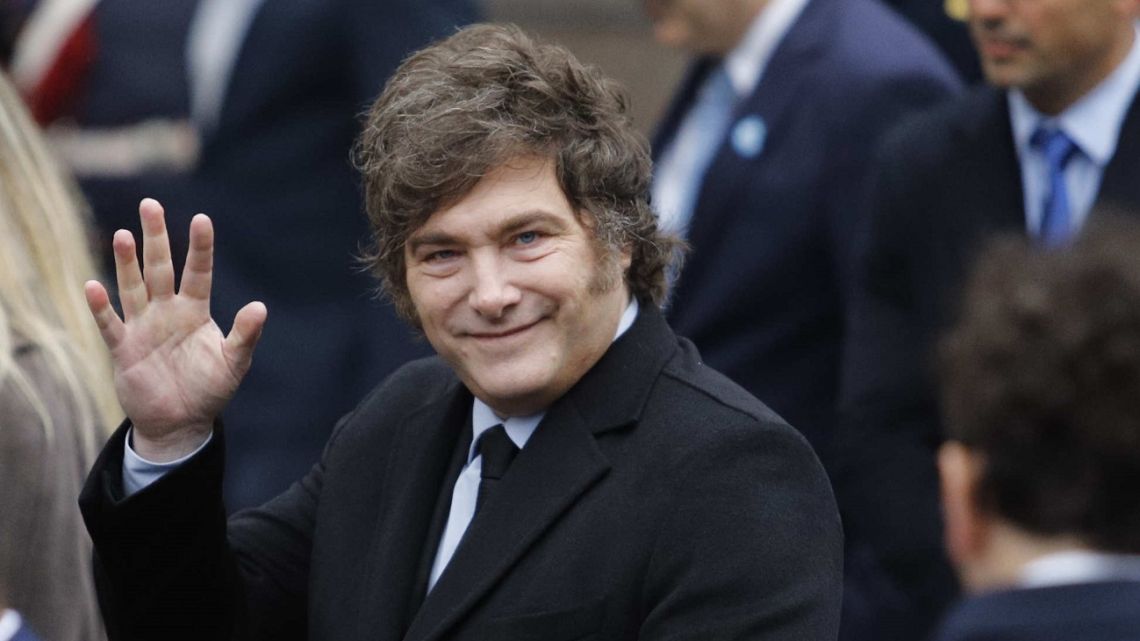 Análisis: A pesar de una mala evaluación económica, la imagen de Milei se mantiene fuerte