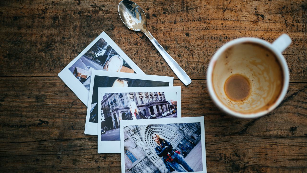 Convierte tus fotos del teléfono en recuerdos al estilo Polaroid: ¡imprímelas ya!