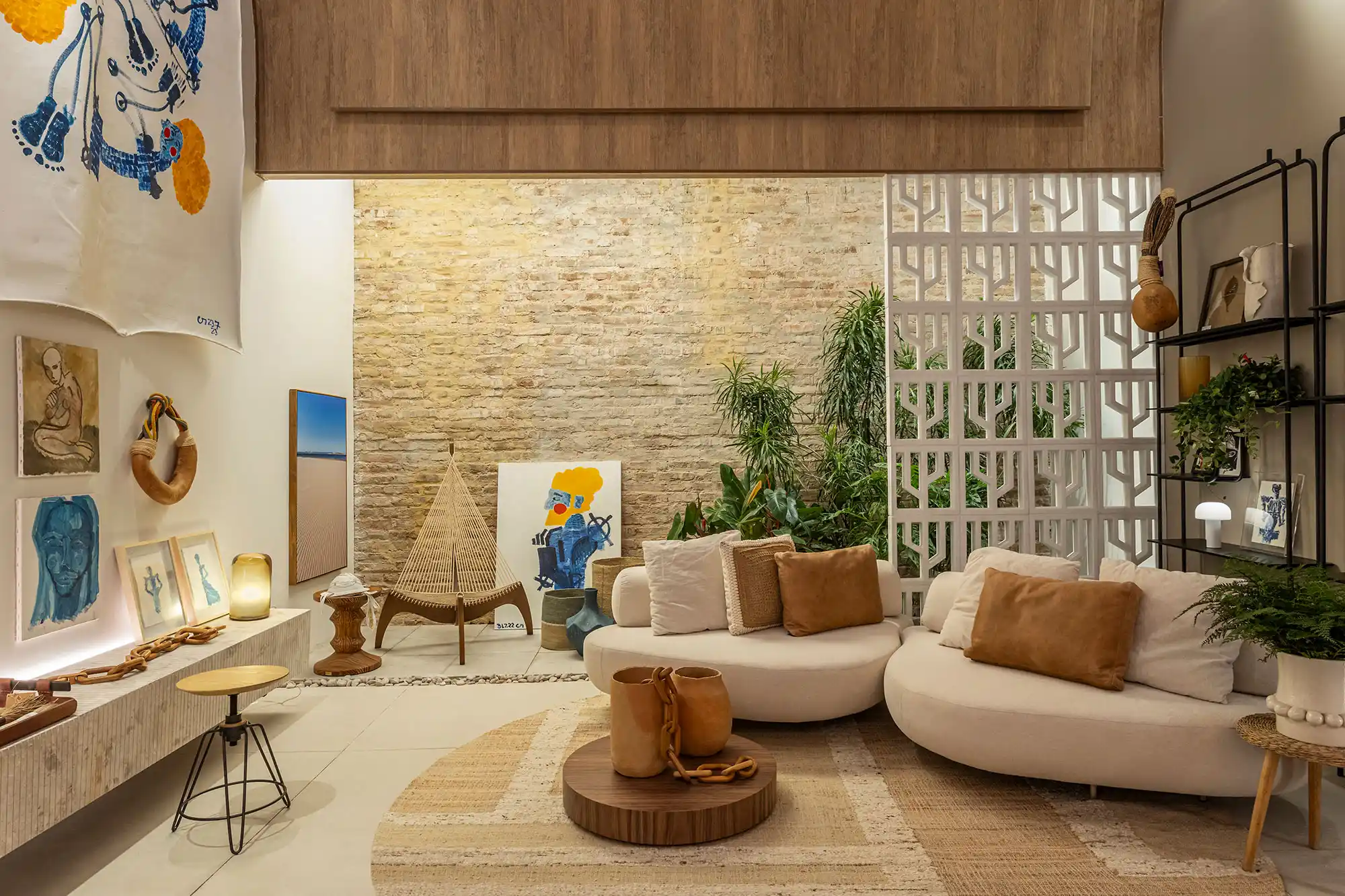 Transforma tu hogar con arte: Cuadros, esculturas y elementos decorativos únicos