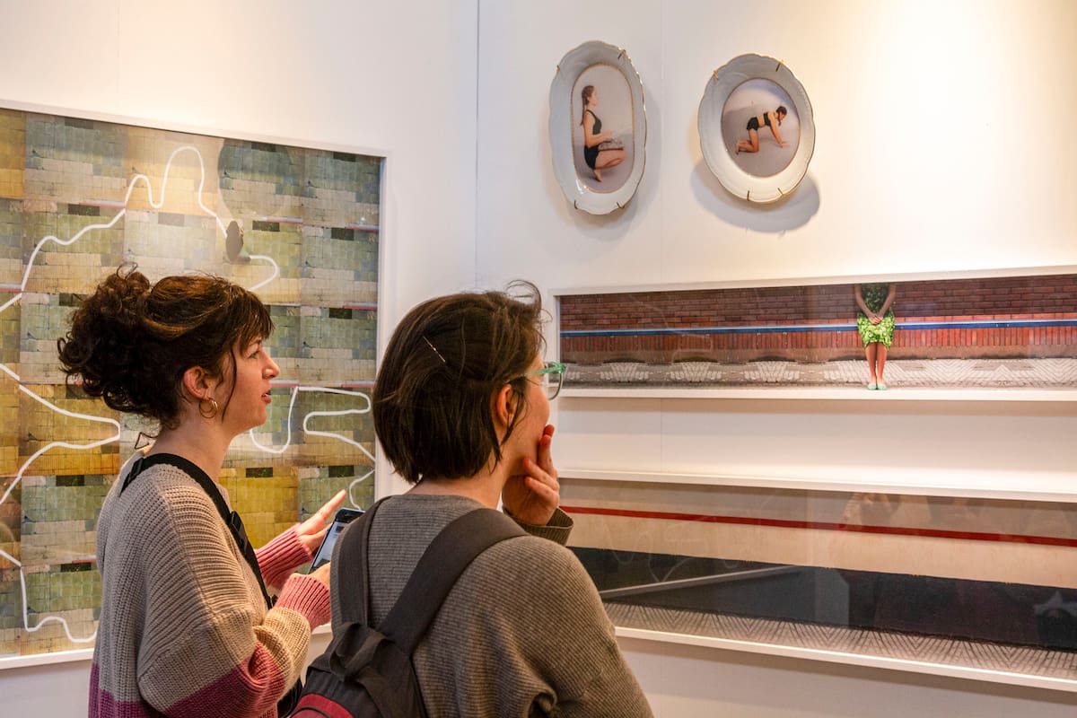 Explora la Innovación en Moda y Arte: 3D y Presentaciones al Platto en Pinta BAphoto