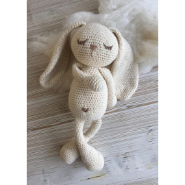 Conejito Amigurumi Tejido a Mano - Muñeco de Apego