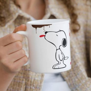 Tazas con Nombre - Snoopy Lamiendo